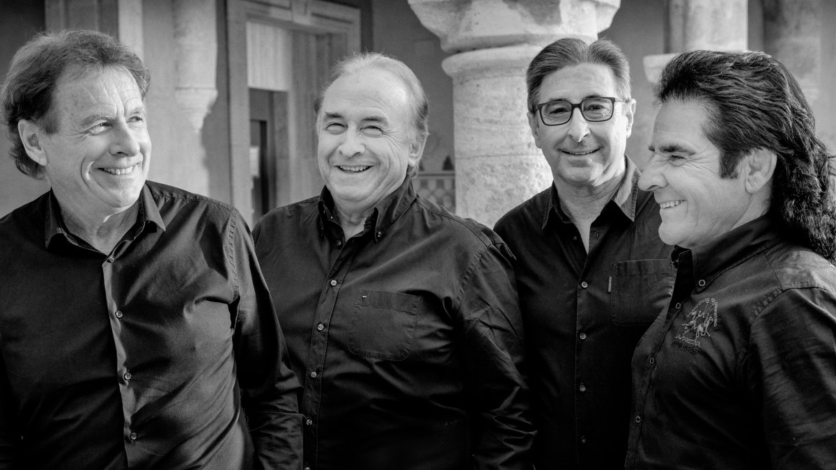 Componentes del grupo Ecos del Rocío.