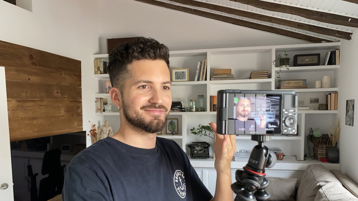 Francisco García Ramírez, Kikillo, preparando uno de sus videos