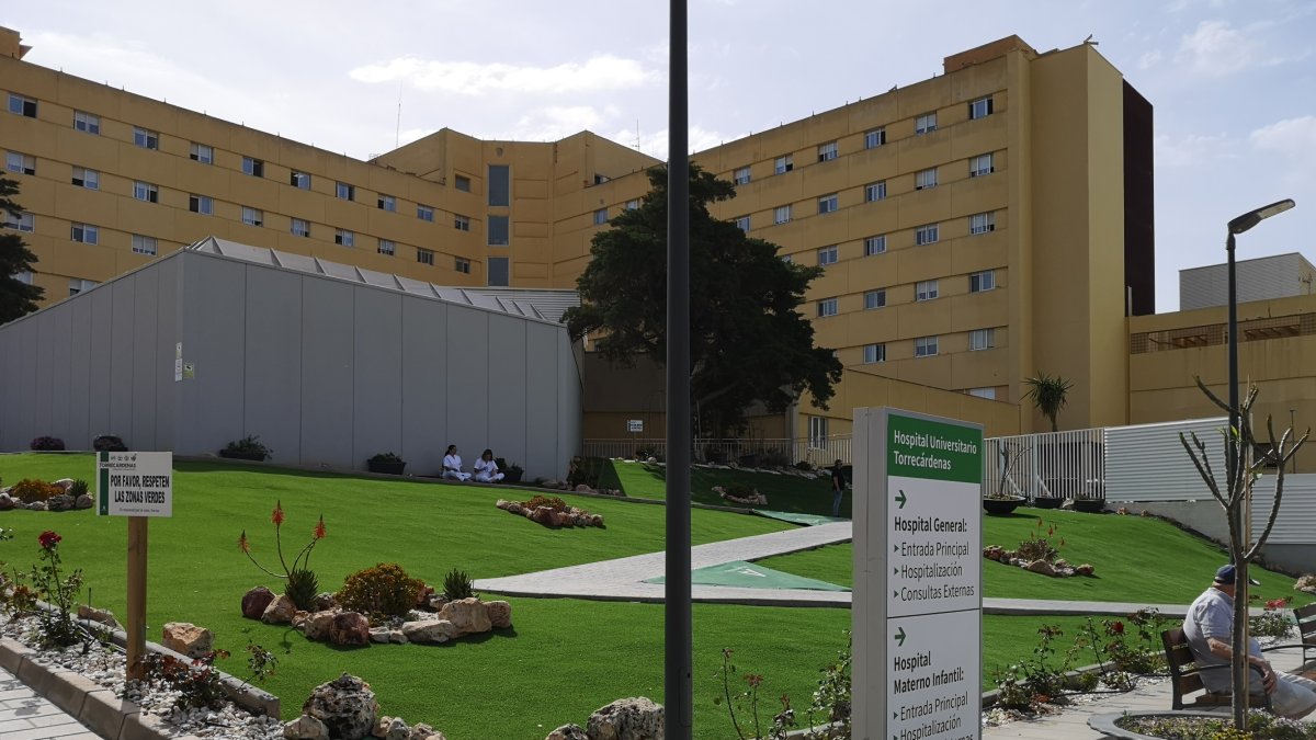 Los hospitalizados con covid-19 en la UCI han subido de uno a tres desde el martes.