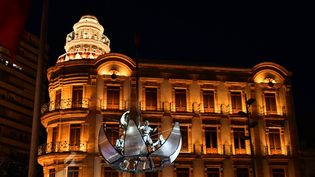 Espectáculo inspirado en Don Quijote en la Puerta de Purchena.