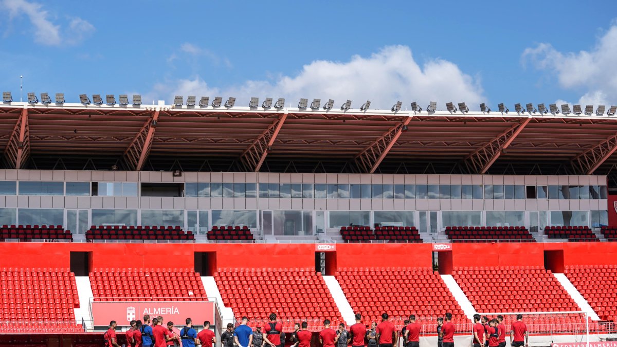 Última charla de Rubi con los jugadores antes del partido de sus vidas.