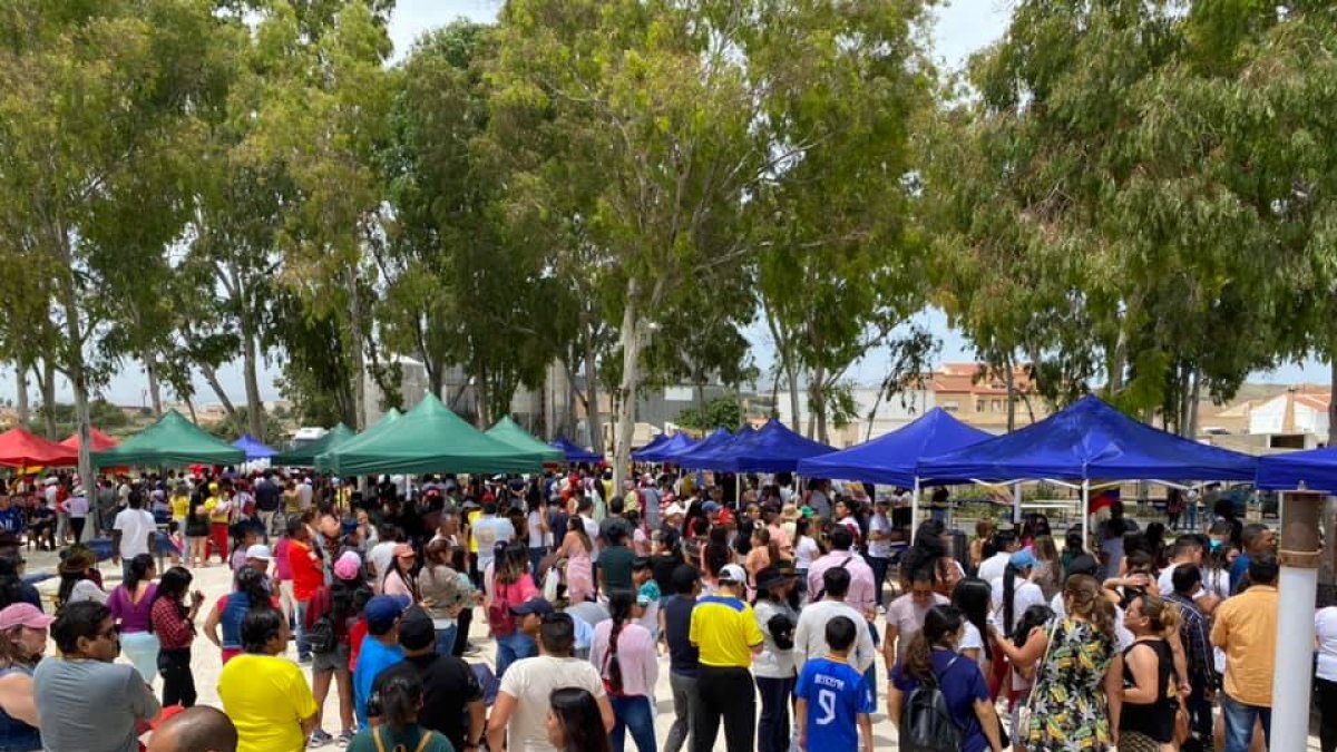 El exterior del Espacio Escénico de Pulpí en el I Encuentro Multicultural del municipio.