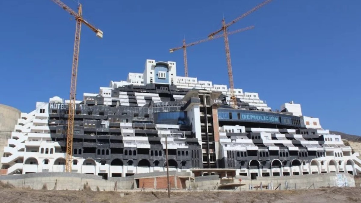 Fotografía del hotel de El Algarrobico.