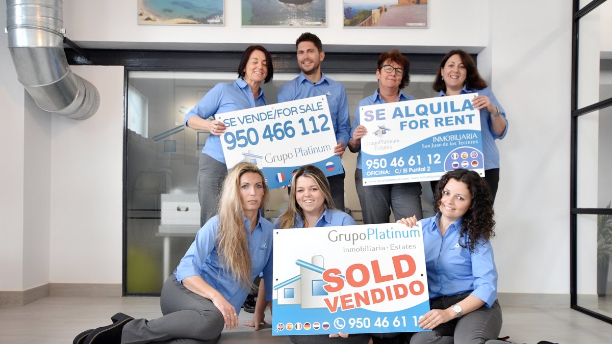 Equipo de Grupo Platinum Estates.