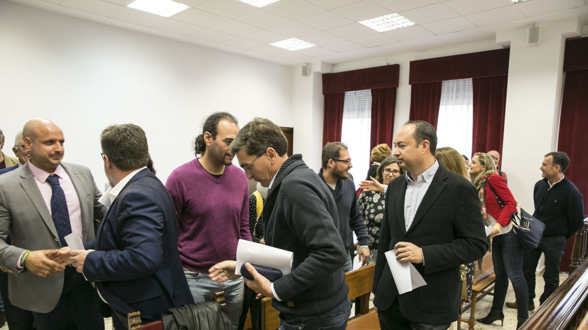 Recogida de credenciales por los parlamentarios almerienses en 2018.