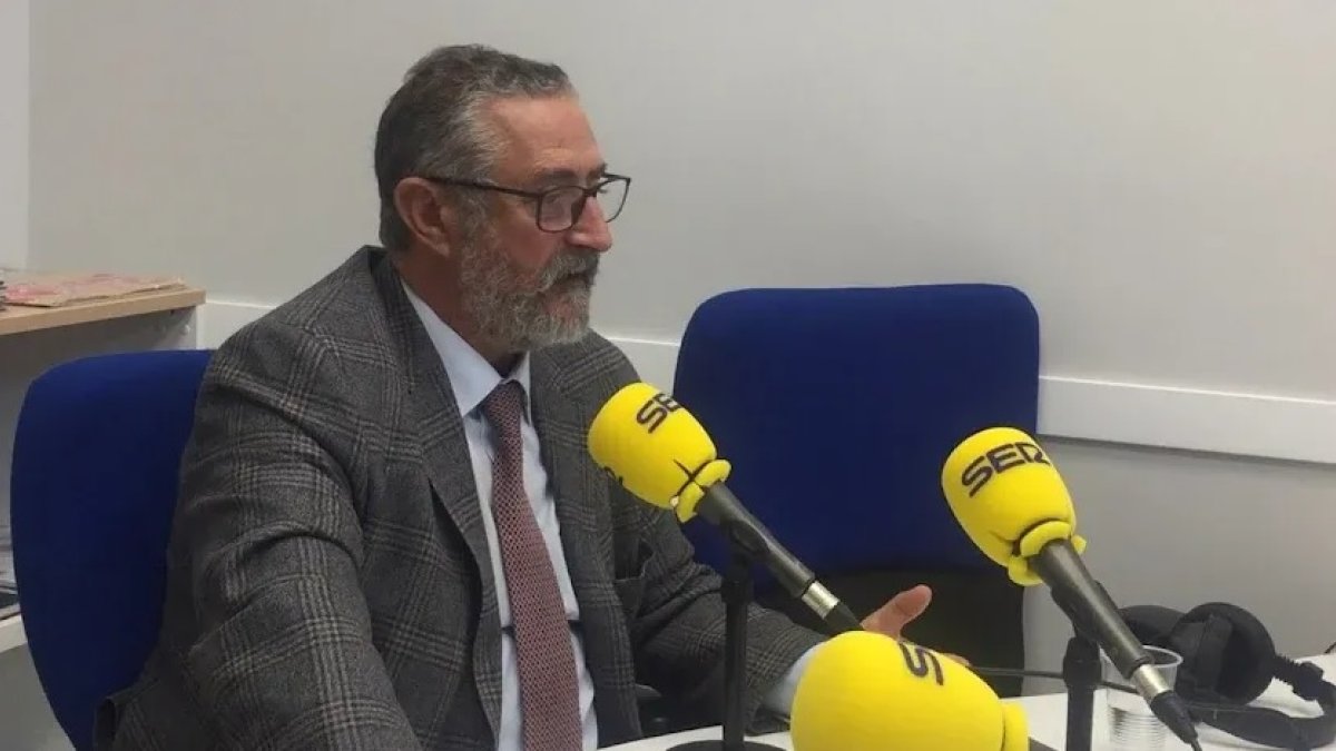 Imagen de archivo de Francisco Torrecillas, alcalde de Albox en las instalaciones de Cadena SER Levante