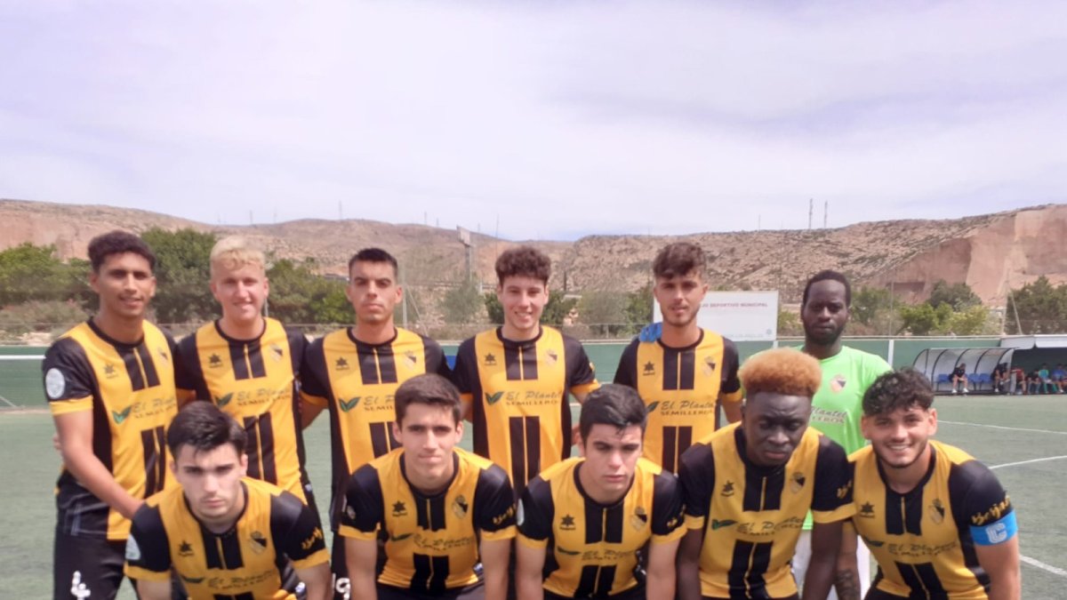 El Berja en la Ciudad Deportiva de Los Ángeles.