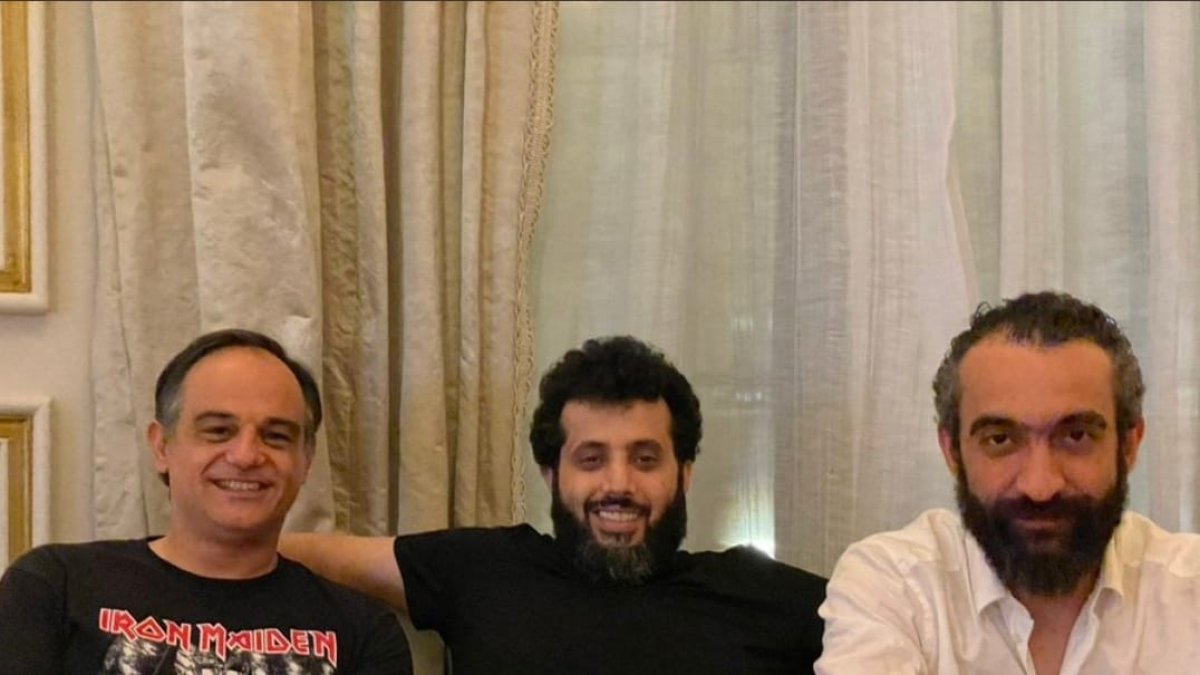 Joao, Turki y El Assy, en Madrid después del ascenso a Primera.