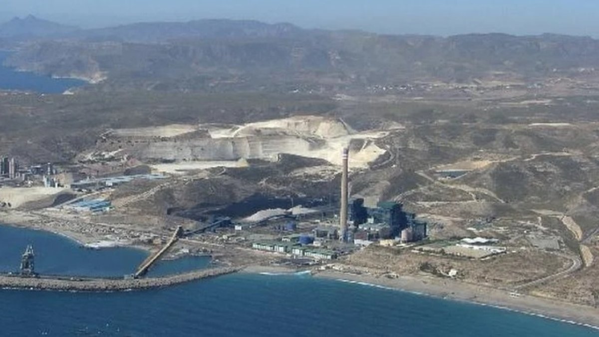 Imagen de archivo de la central de Carboneras.