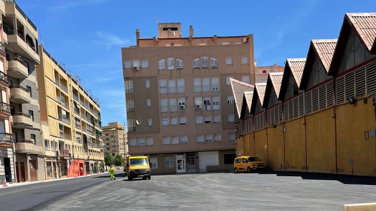 Asfaltado de la Plaza de Andalucía en Albox.