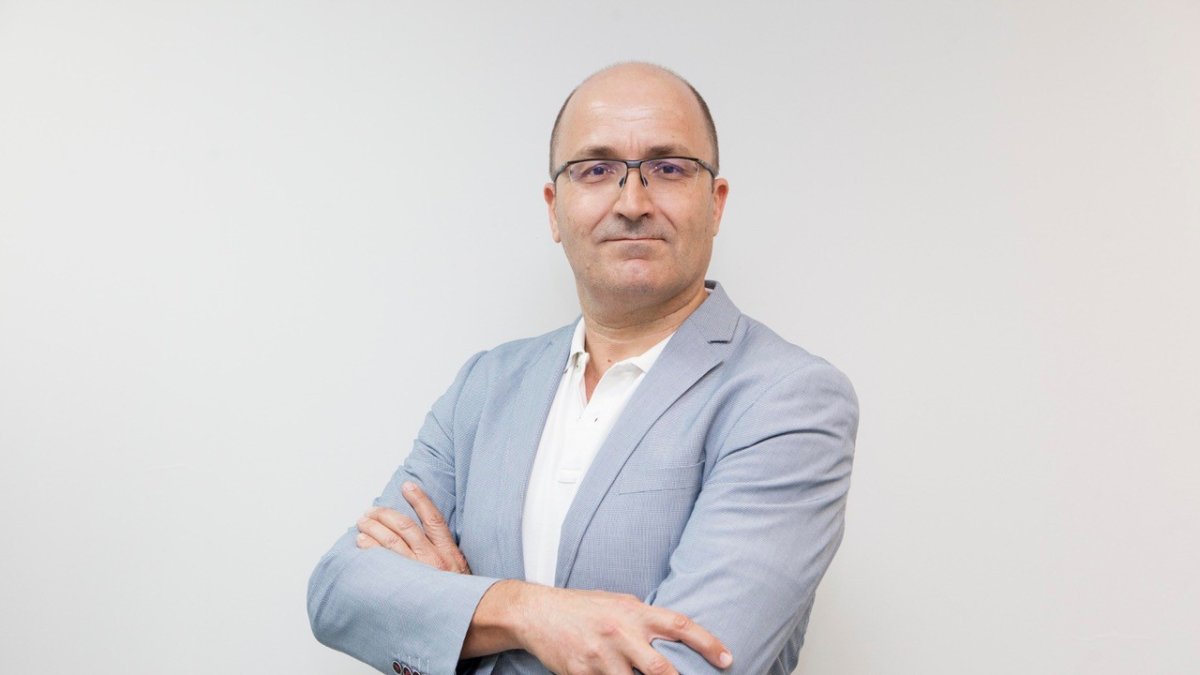 Fernando Espín Gálvez, director de la Unidad Clínica de Cirugía Oral y Maxilofacial  de Torrecárdenas.