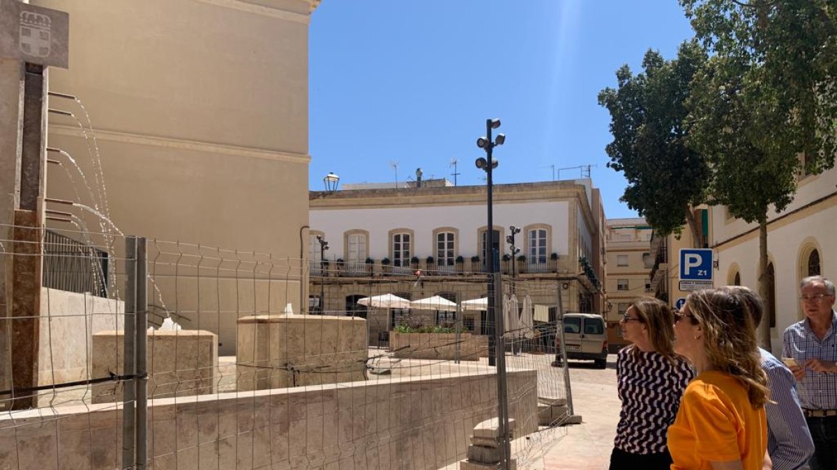 Visita de Ana Martínez Labella, concejal de Urbanismo, a las obras