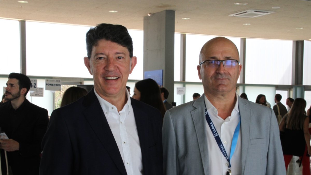 Los doctores Florencio Monje -izquierda- y Fernando Espín.