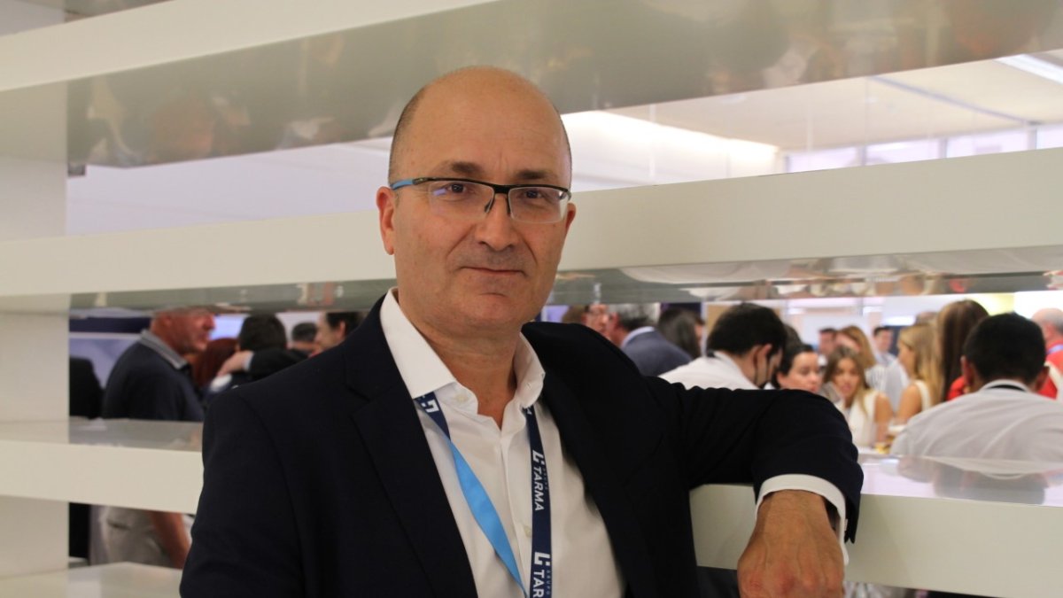 Fernando Espín, en el XVIII Congreso de Cirugía Oral e Implantología, que se celebra en El Toyo.
