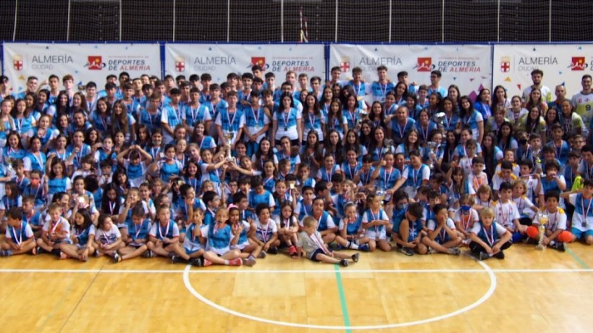 La gran familia del Cajamar Mintonette Almería.