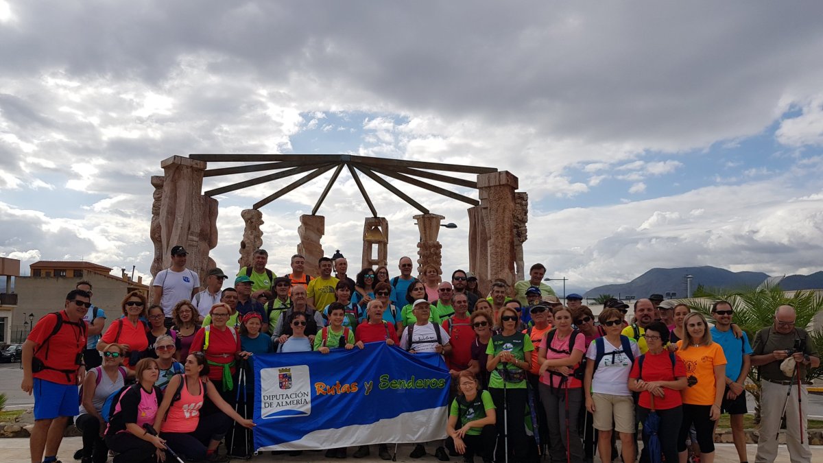 Desfrutar del senderismo ya es una constante con la Diputación.