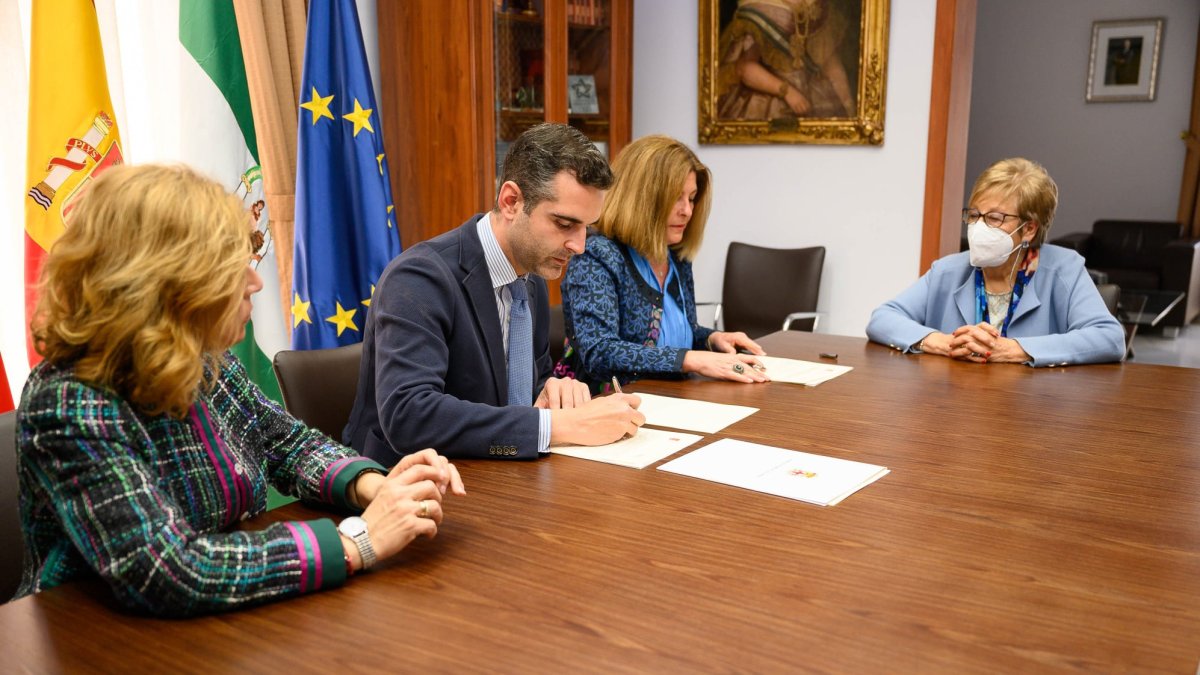 ALMUR participará en la primera de las mesas redondas.