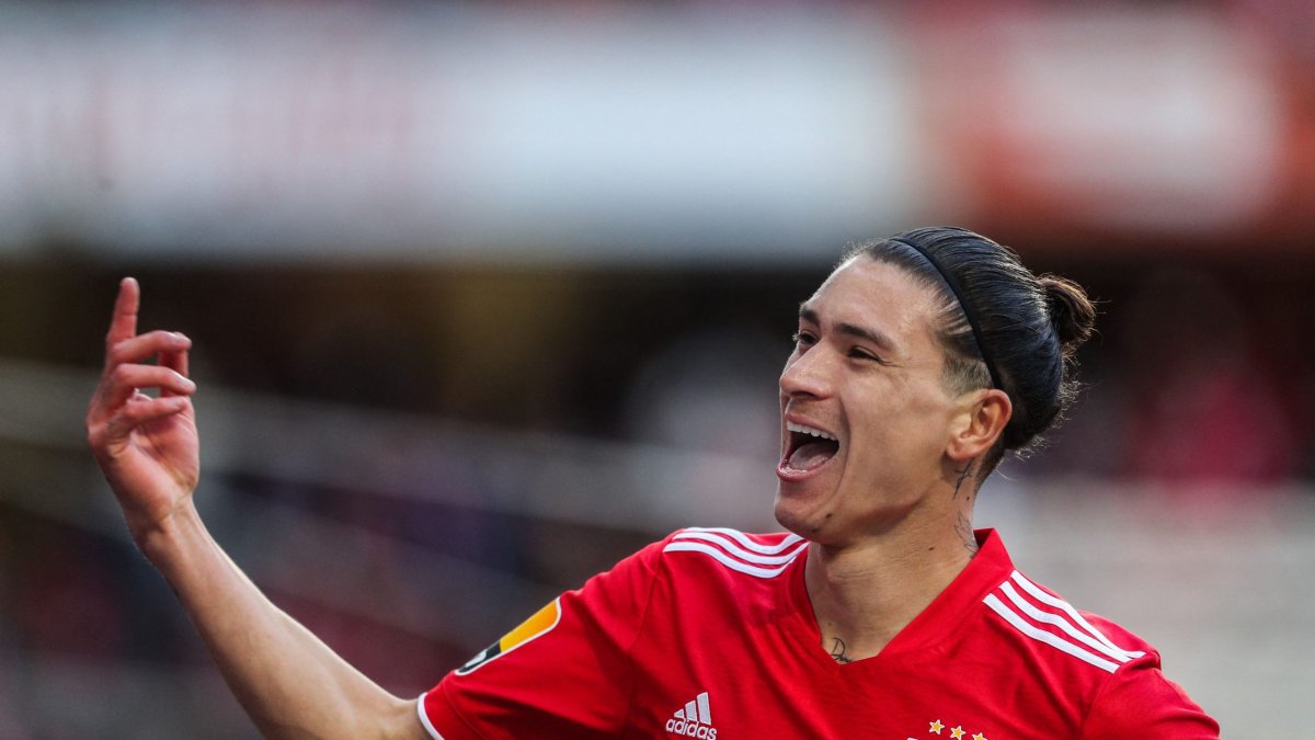 Un paso más en la carrera del delantero uruguayo, que va a la Premier.