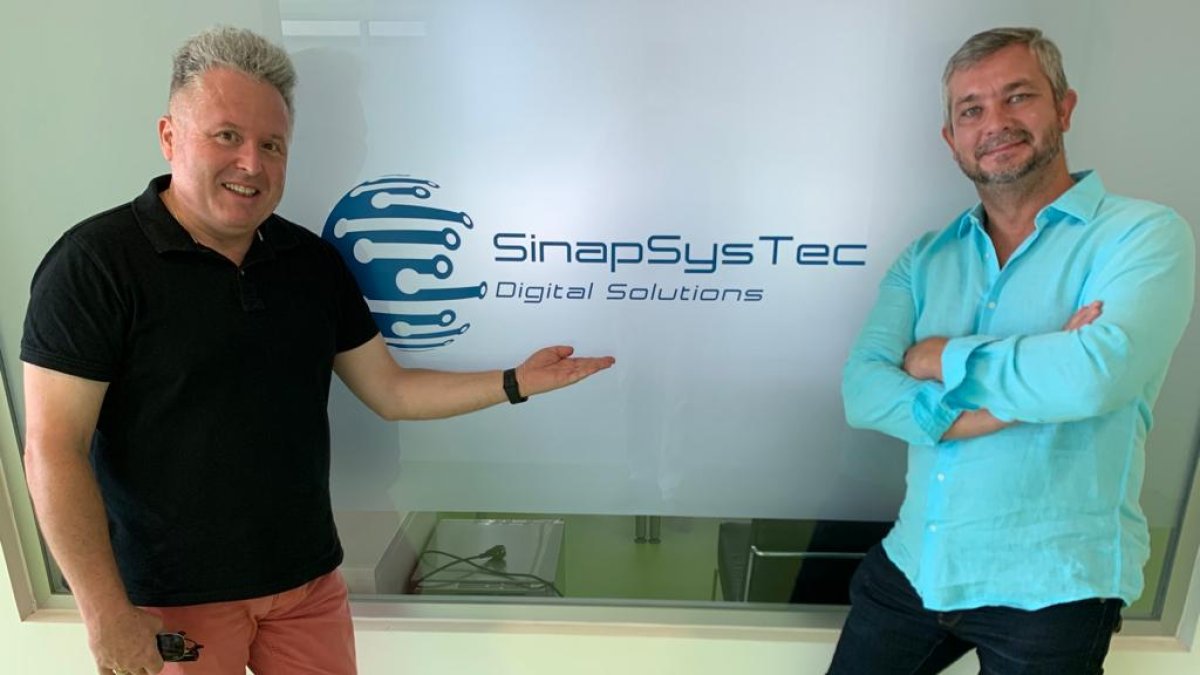 Rino Bellini y Oleg Garankin, de Sinapsystec.