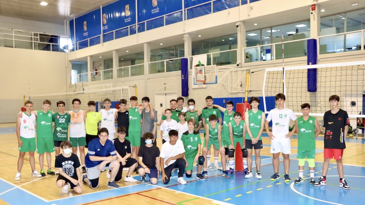 Los canteranos de Almería tienen una cita con el mejor voleibol.