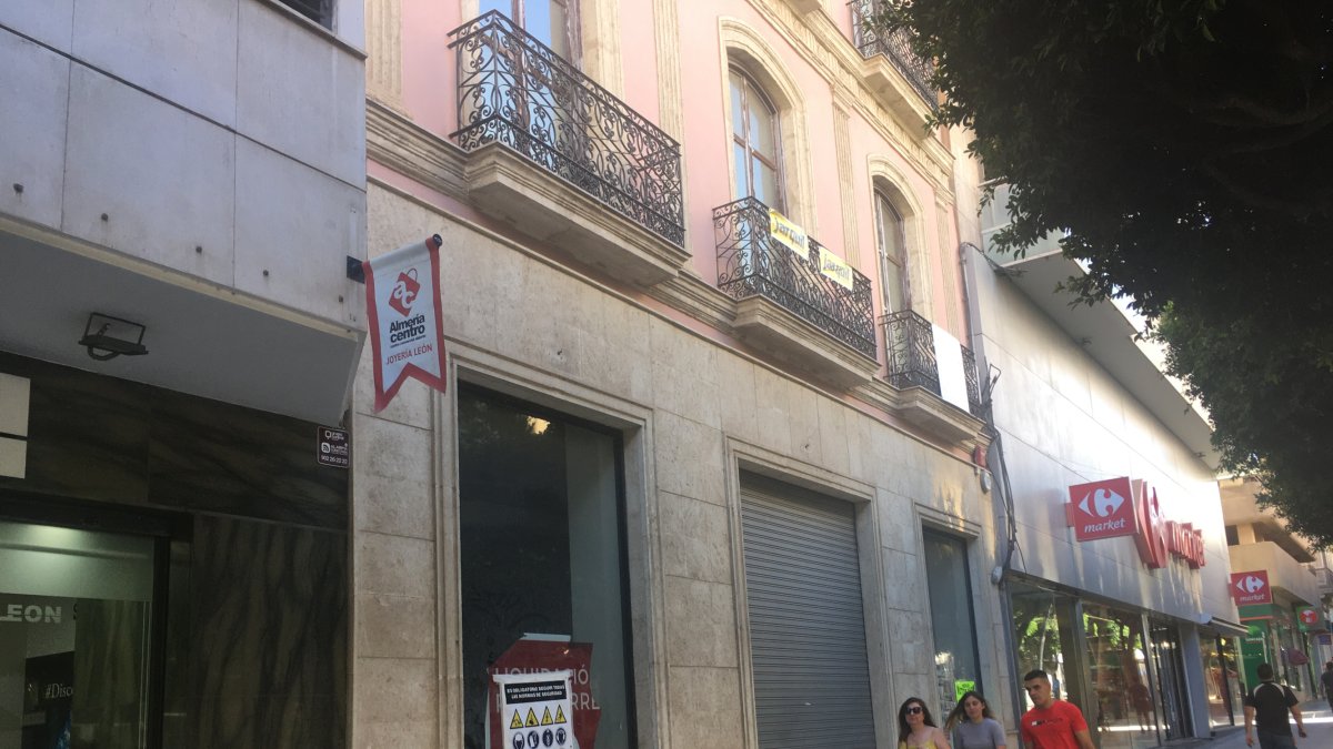 Los trabajos de demolición del interior del edificio está previsto que comiencen en breve.