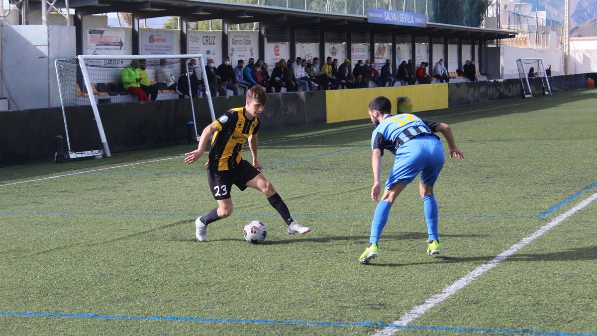 Se le escapan dos puntos sobre la bocina.