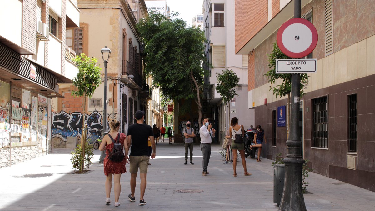 Almería sigue sin pacientes en la UCI por covid-19.