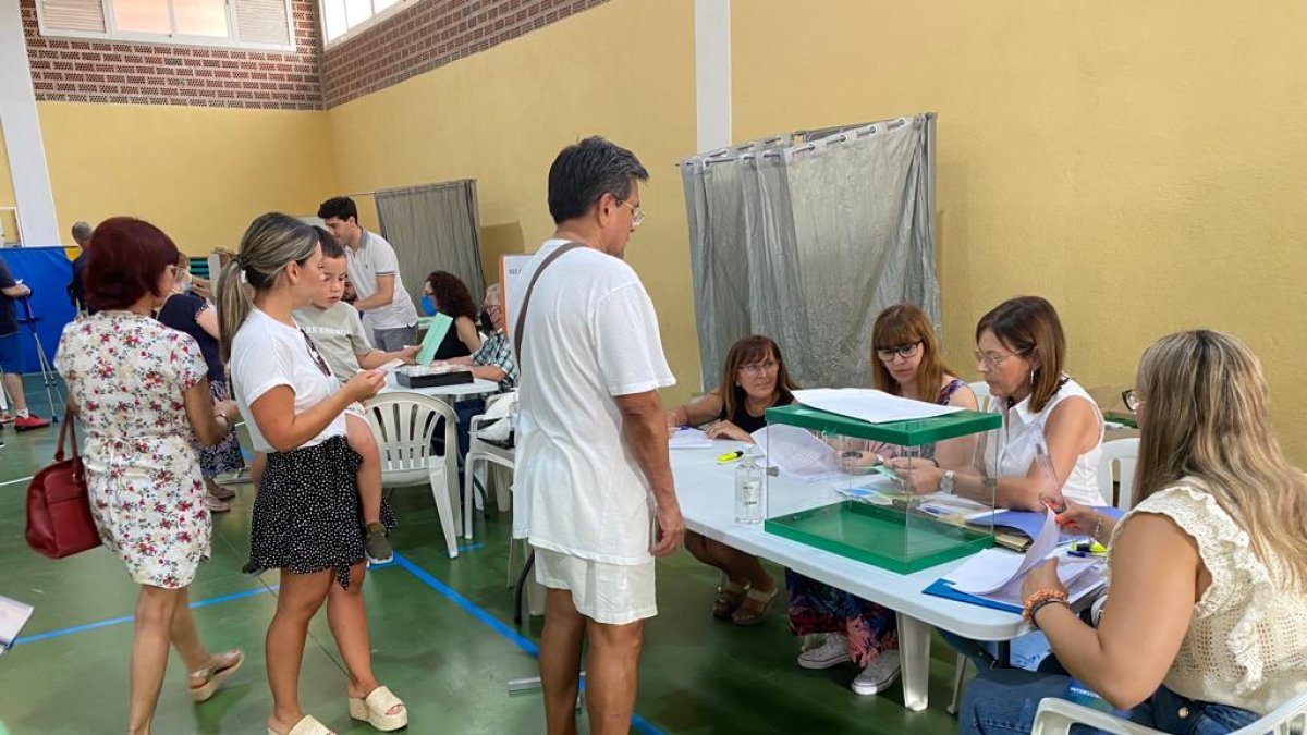 Votaciones el pasado domingo en el IES Nicolás Salmerón