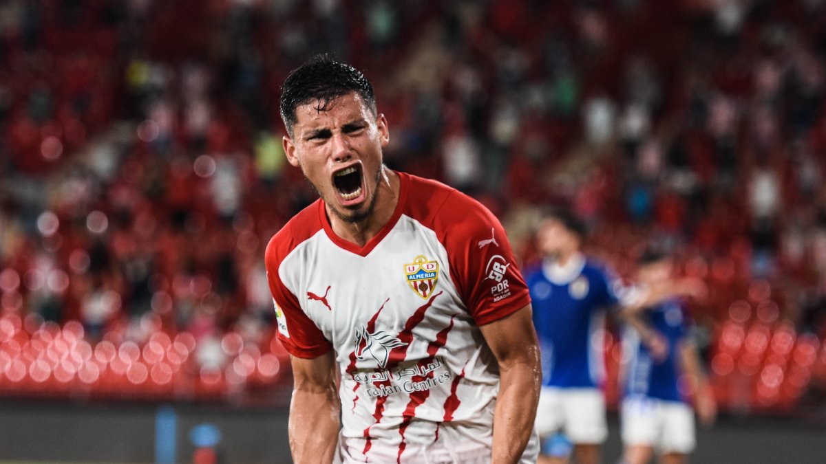 Lucas Robertone es otro de los grandes activos del Almería.