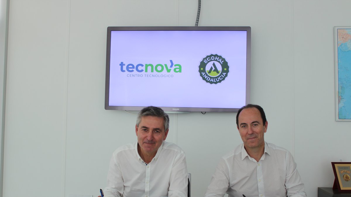 El presidente de Tecnova, José Luís Estrella, y el presidente de Ecohal, Jesús García Puerta