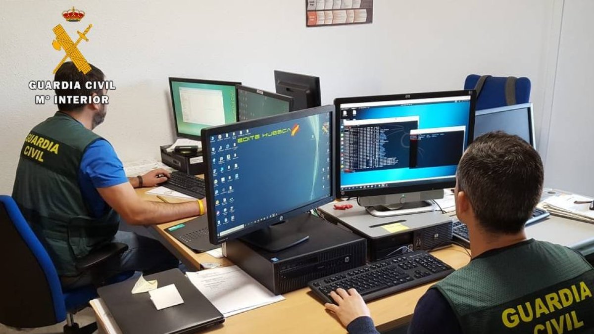 La Guardia Civil alerta de la proliferación de estafas.