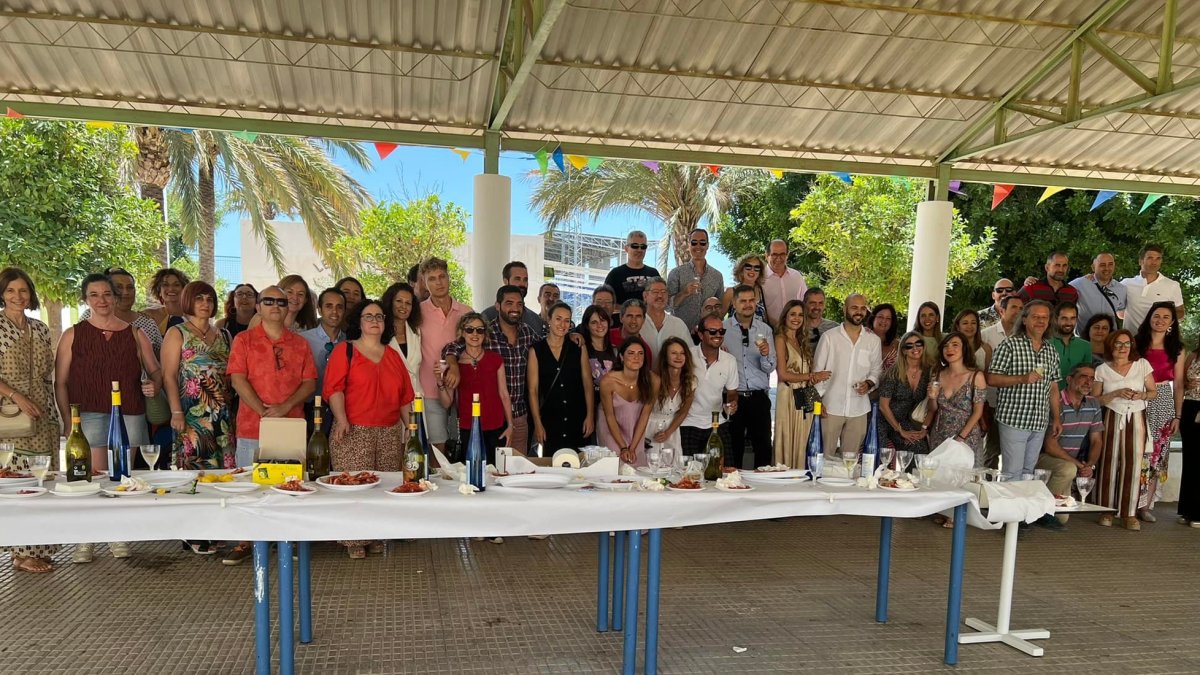 Homenaje a la directora del IES El Palmeral, Clara Castaño, por su jubilación.