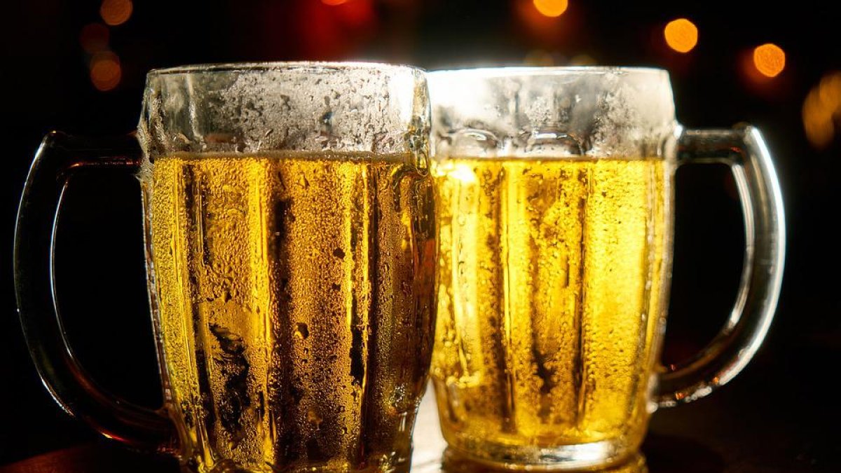 El precio de la cerveza en Almería es de casi 6 euros el litro.
