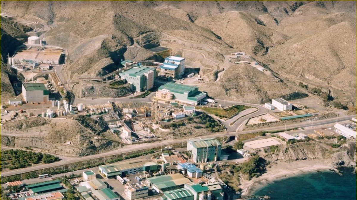 Fábrica de Deretil establecida en Villaricos.