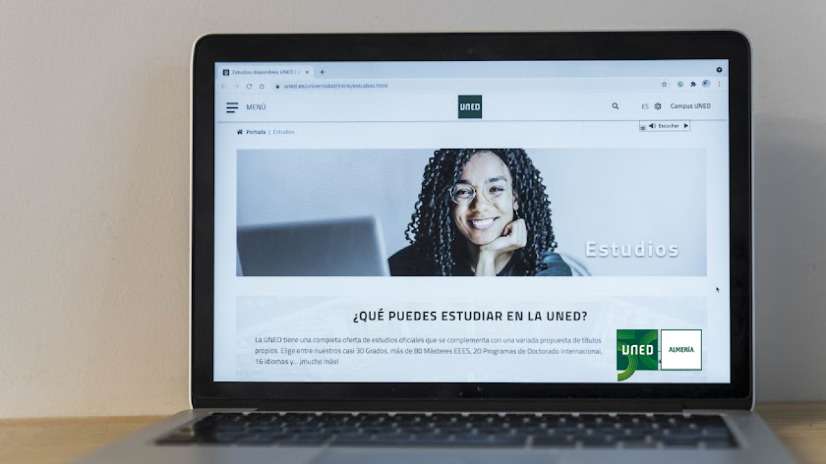 UNED Almería abre el período de matriculación.