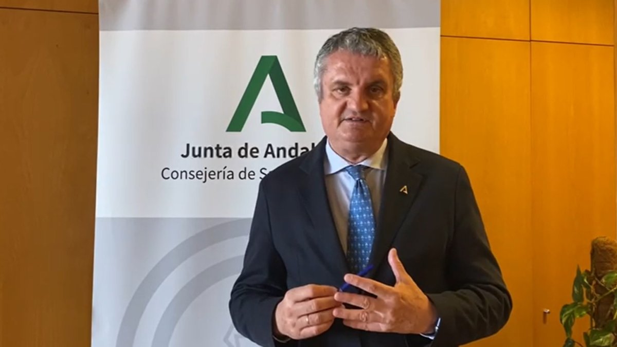 Juan de la Cruz Belmonte, delegado provincial de Salud.