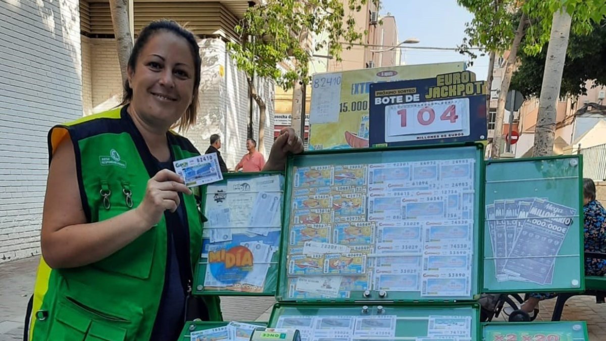 Anchi Garrido vendió siete cupones premiados con 35.000 euros.