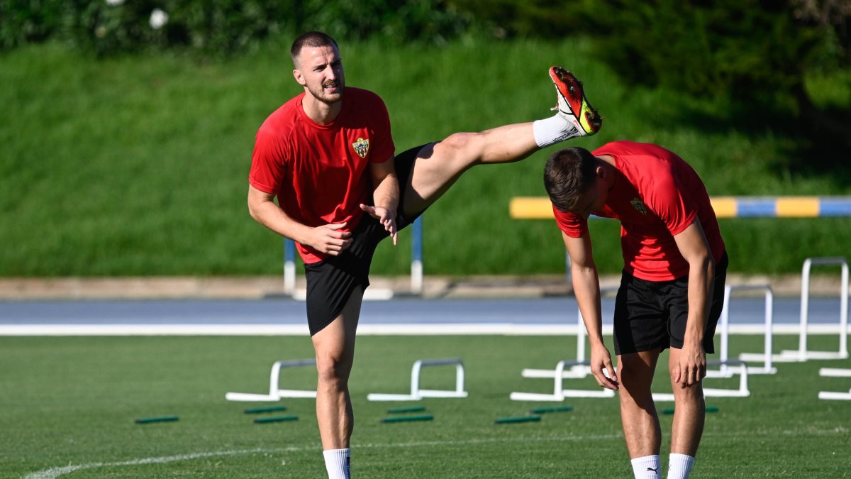Rodrigo Ely en el Anexo del Power Horse Stadium.