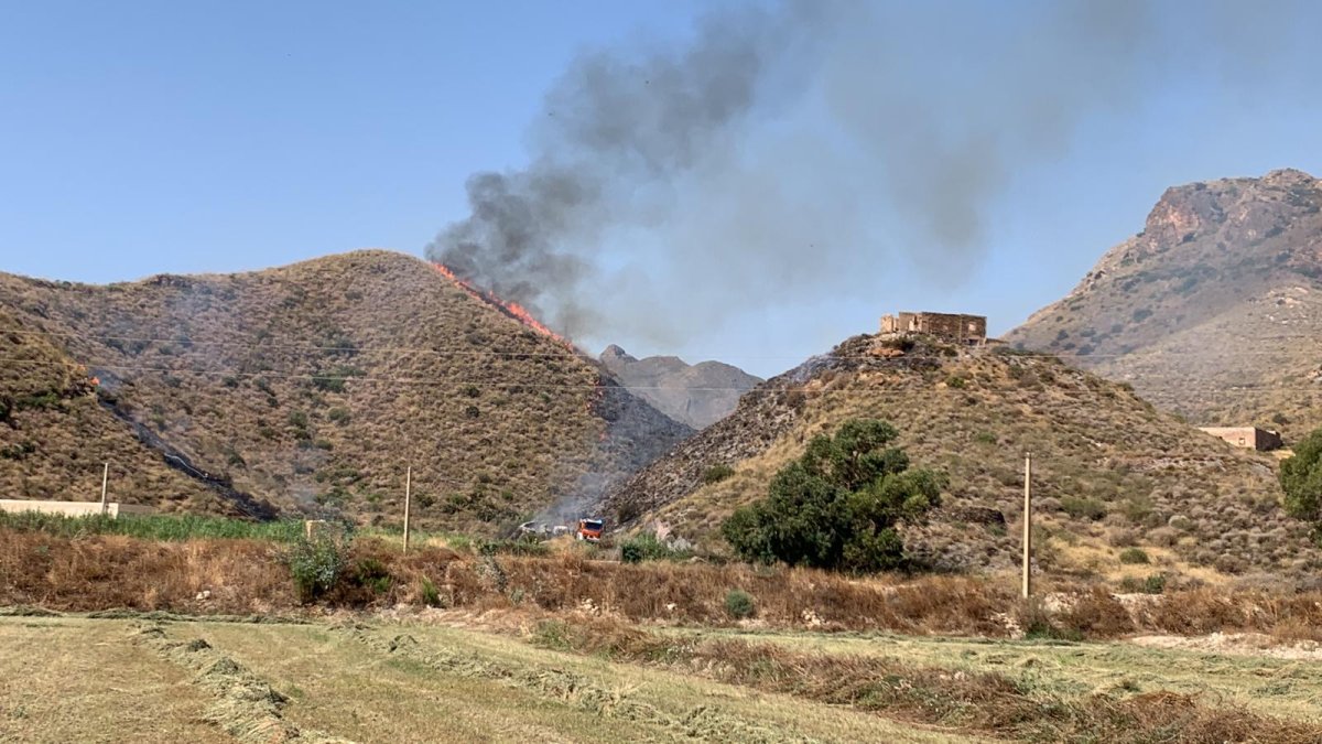 Incendio forestal en Mojácar.