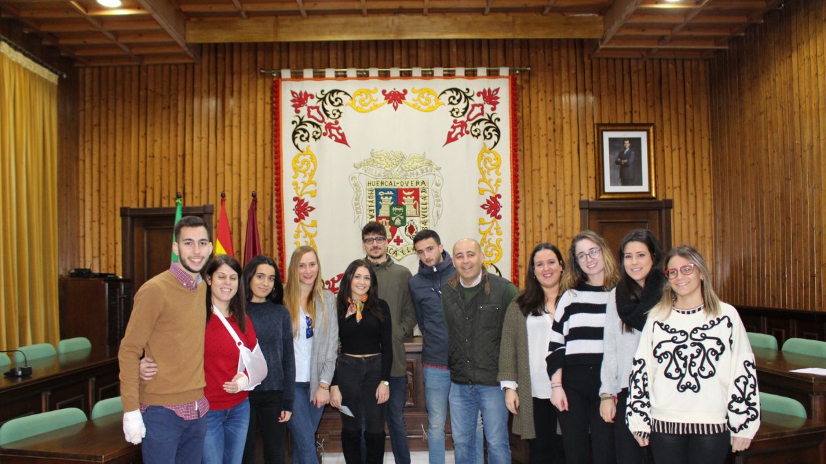 Imagen de archivo de entrega de becas Erasmus.