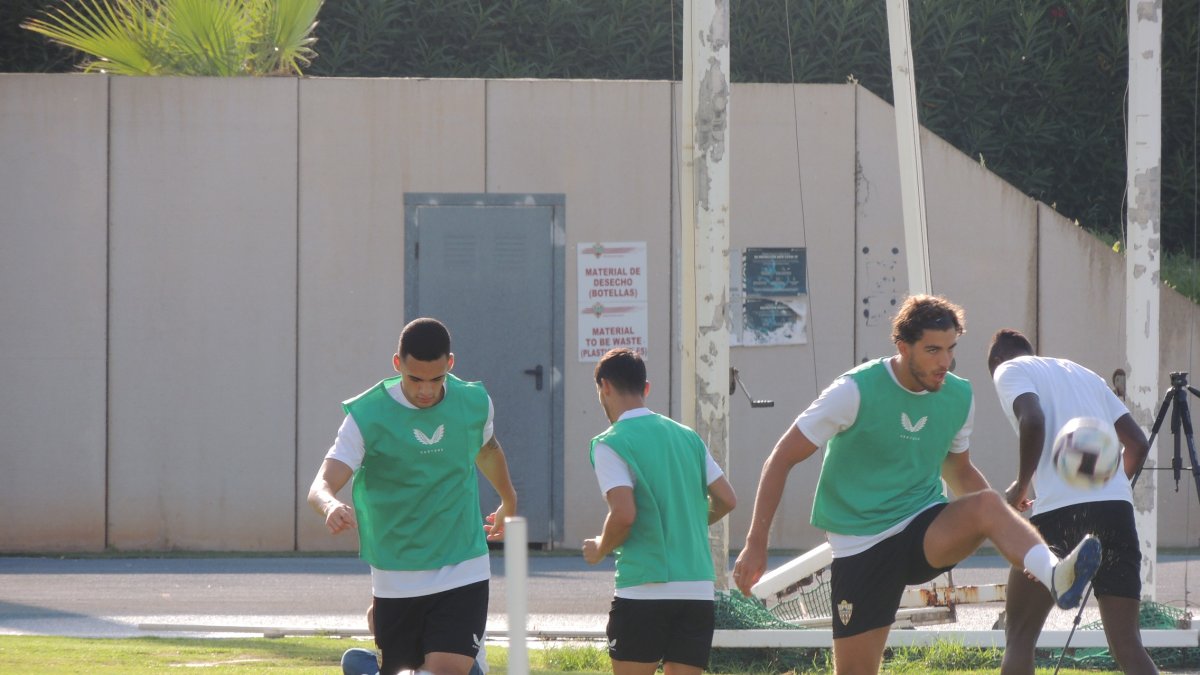 Kaiky en su primer día como jugador del Almería.