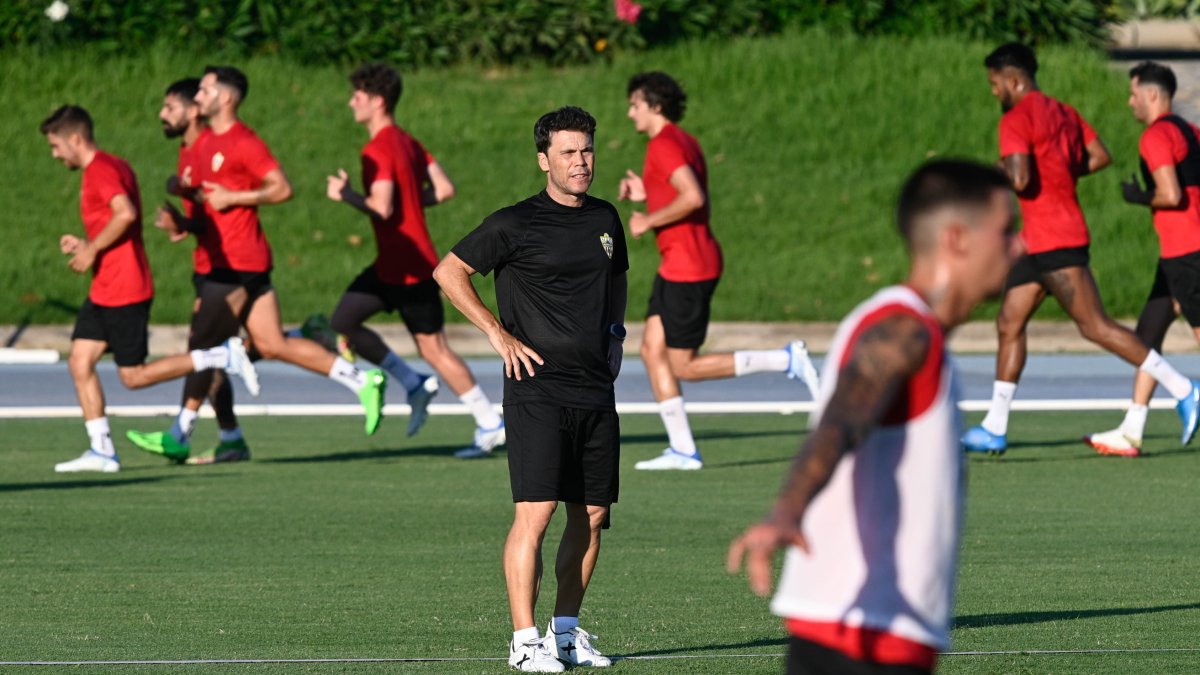 Rubi en el campo Anexo del Power Horse Stadium.