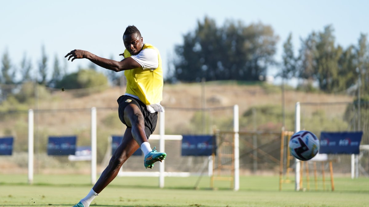 Sadiq en un entrenamiento en el stage de Montecastillo.