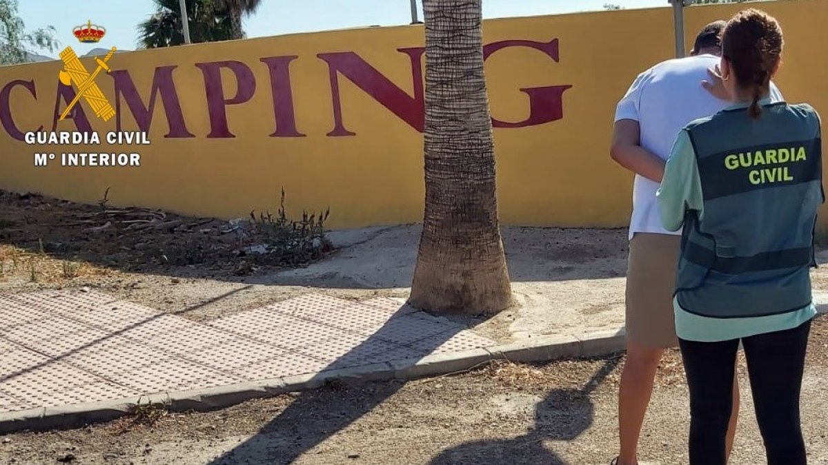 Imagen de archivo de la detención en un camping de Cuevas del Almanzora.