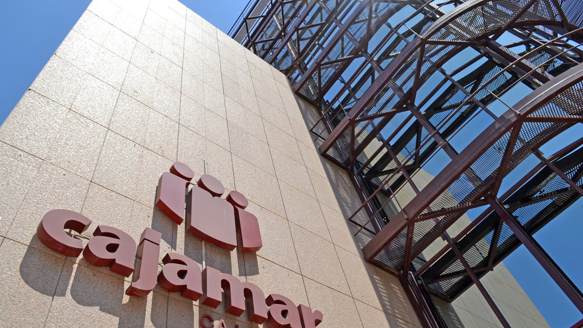 El volumen de negocio gestionado por Cajamar llega a los 97.044 millones de euros