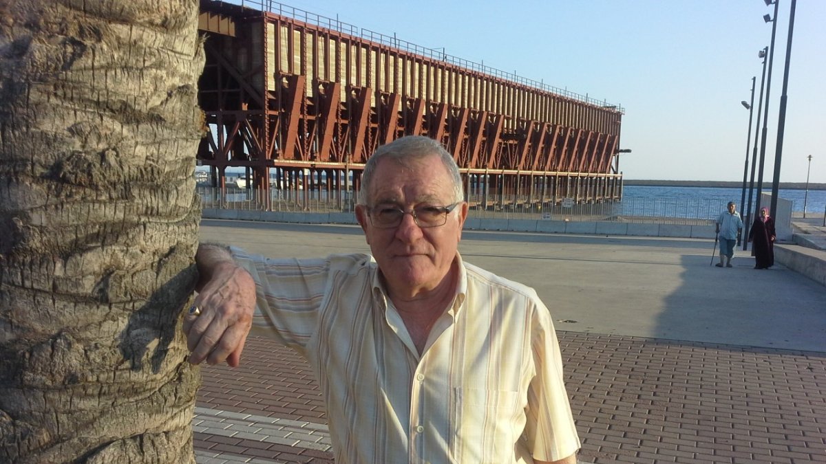 El Mago Juan Antonio Román sabe mucho de pachangas en Almería.