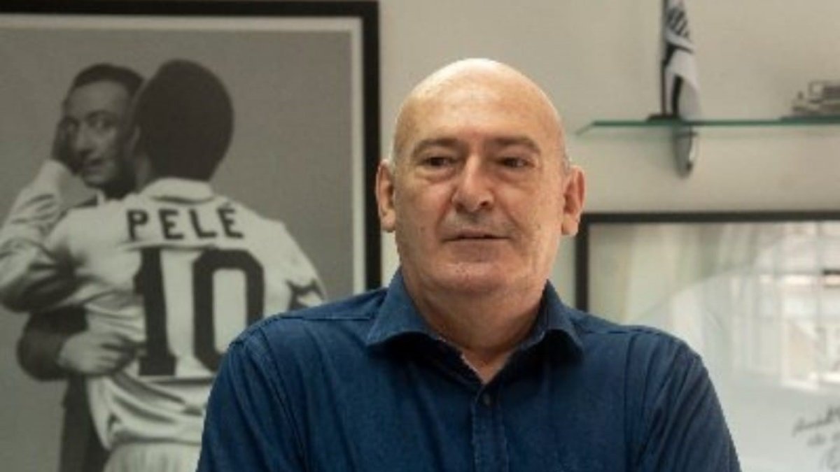 El presidente del Santos.