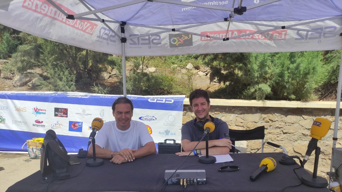 El guitarrista Guillermo Fernández adelantó en el ‘Hoy por Hoy Levante’ los detalles de su próximo concierto este domingo en Villaricos denom