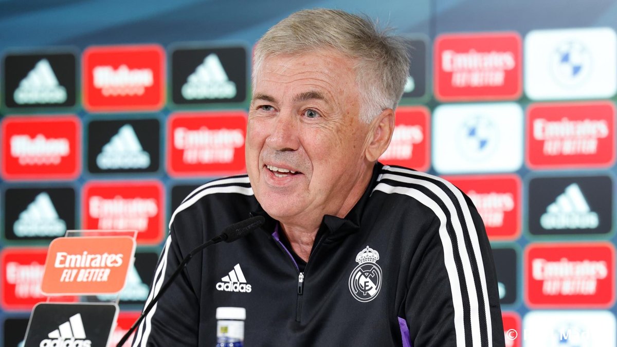 Carlo Ancelotti en rueda de prensa.