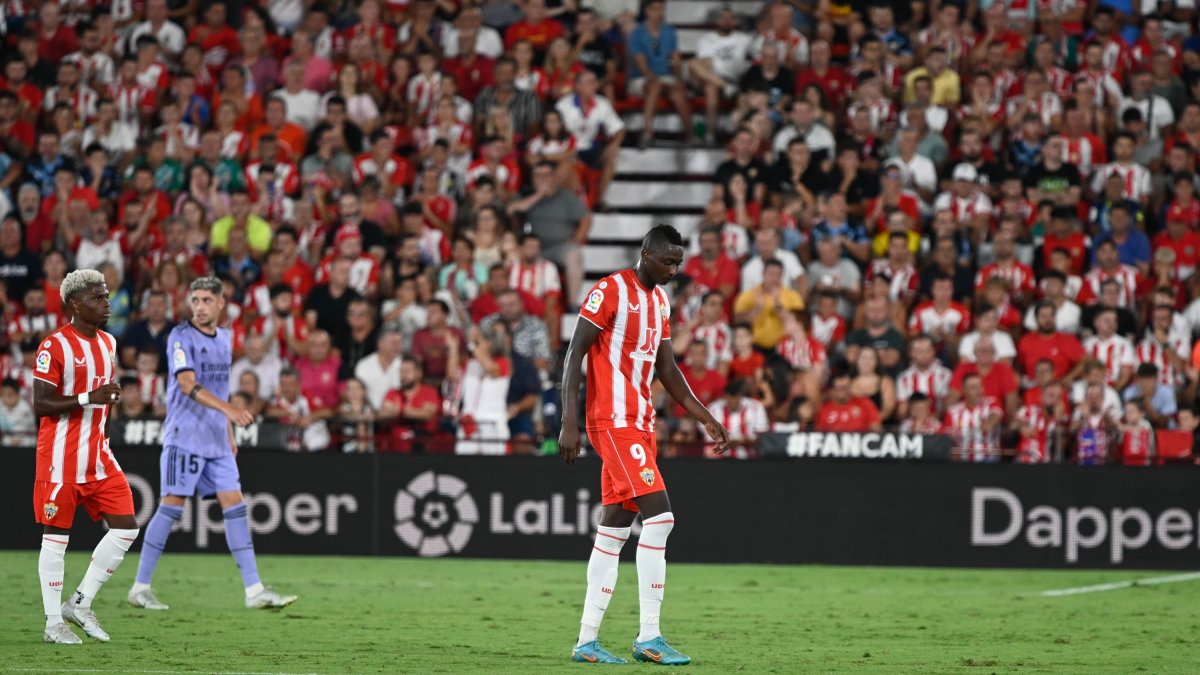 La venta de Sadiq, clave para inscribir jugadores.